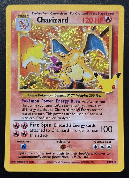 CHARIZARD #4/102 Pokémon CELEBRATIONS - HOLO