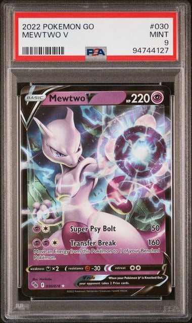 PSA 9 - MEWTWO V #030 - 2022  POKEMON - POKEMON GO GRADED CARD